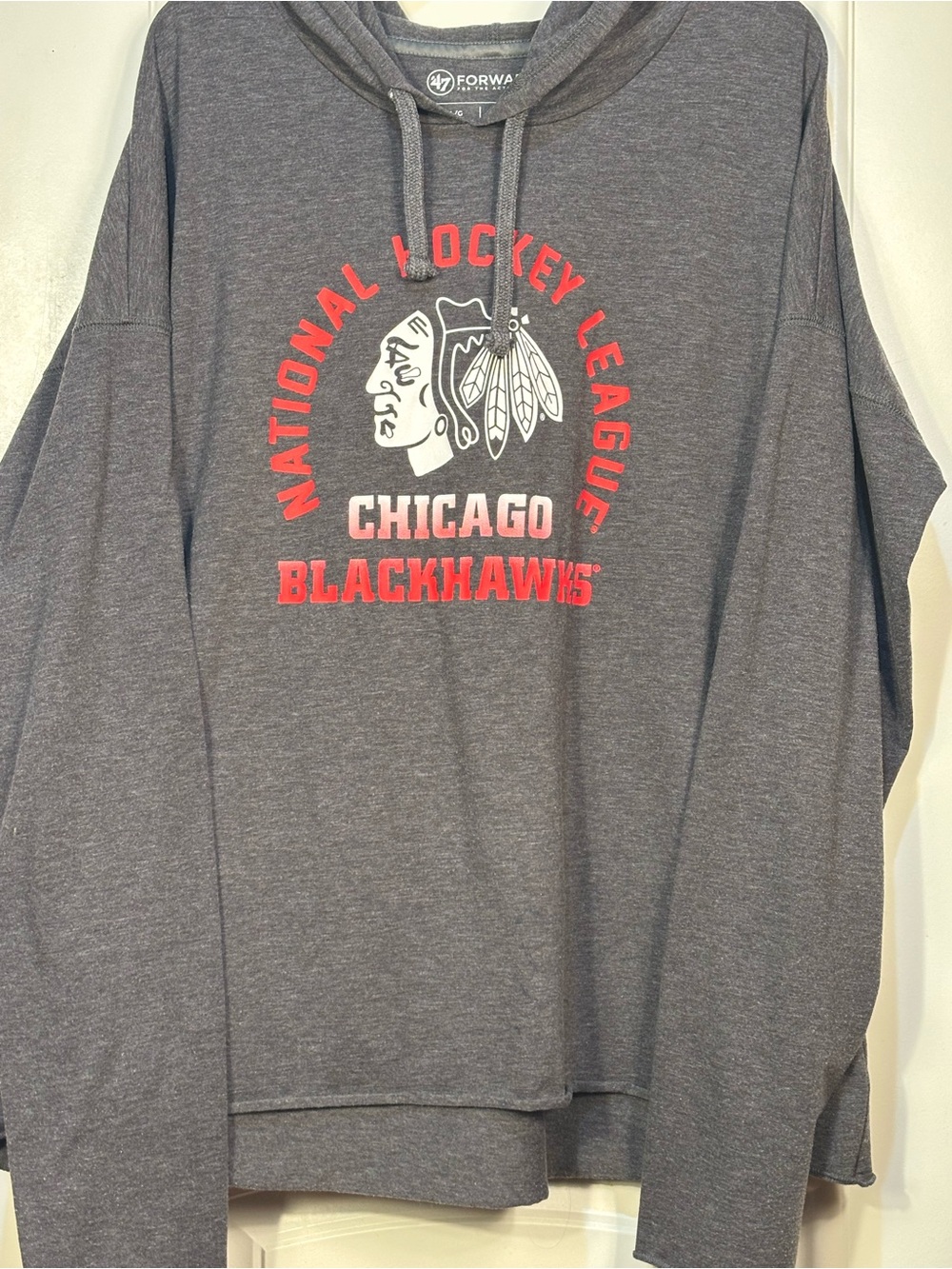 ‘47 Forward Chicago Blackhawks NHL Gray Pullover Hoodie Hockey Sweatshirt L